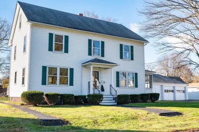 226 Notre Dame St 1