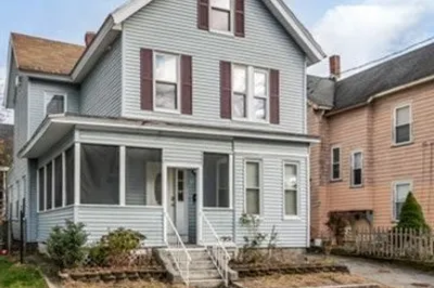27 Royal St