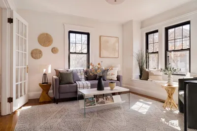 10 Washington Ave #2