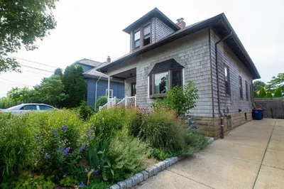 15 Calumet St