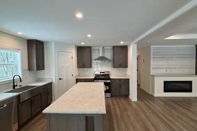 24 Pinrock Drive 1
