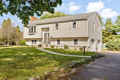 135 Massapoag Ave