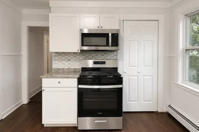 24 Tracey St ##2