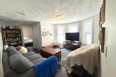 8 Lowden Ave #2 1