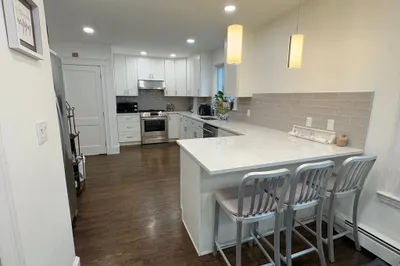 8 Rose St #8