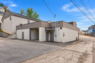 20 Howard St 1