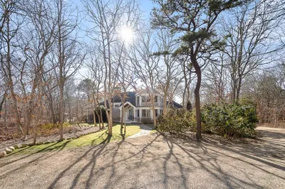 34 South Pond Road 1