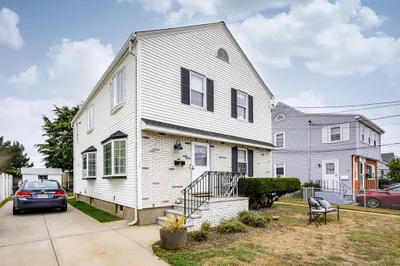 62-64 Lawn Ave