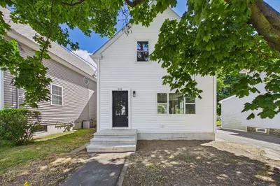 191 Bay St 1