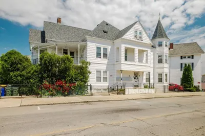 517 South Main St 1