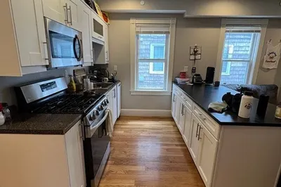 101 Pleasant St #1 1