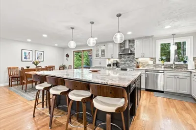 76 Westover Pkwy 1