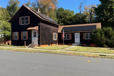 165 Chapman St 1