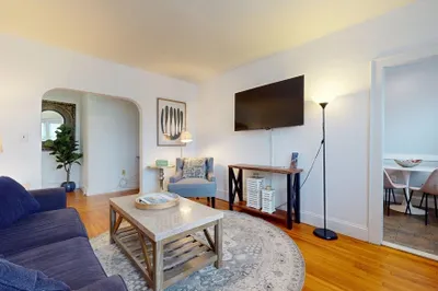 90 Kilsyth Rd #44A