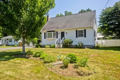 25 Sylvia St Ext