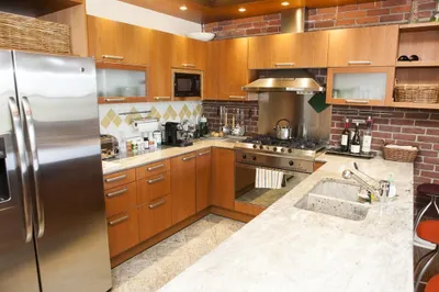 118 Newbury Street #6