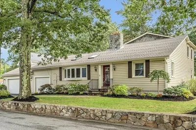 21 Pine Road