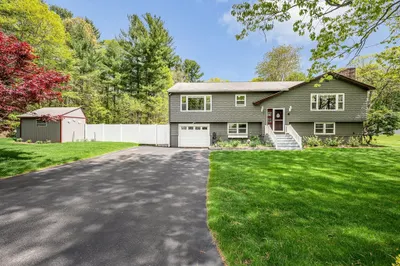4 Pleasantview Ave