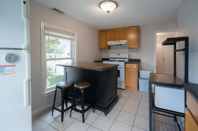 131 Summer St #2