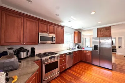 119 Warren St #1
