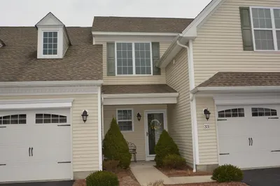 33 Herrick Drive #33