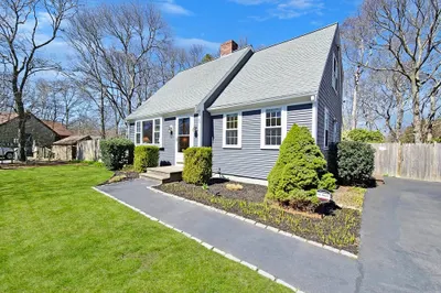46 Wayland Road 1