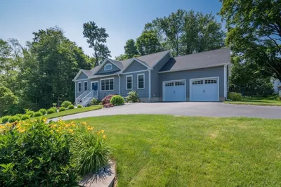 3 Ethan Cir
