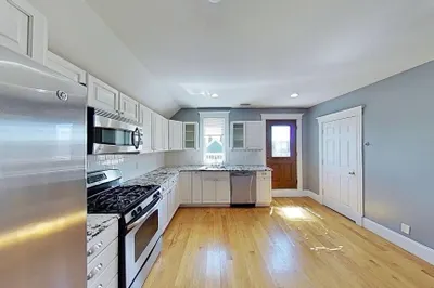 97 Cushing Avenue #3