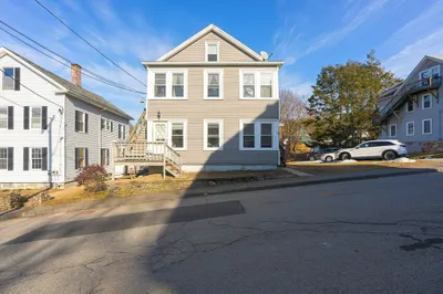 3 Pond St
