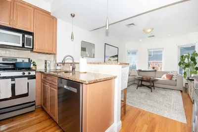 19 Knowlton St #2