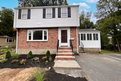 48 Woodlawn St 1