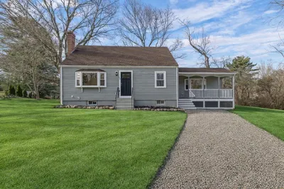 38 Conlyn Ave