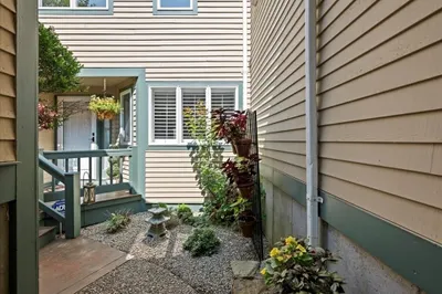 45 Lebeaux Dr #45 1