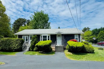 144 Pleasant Lake Ave