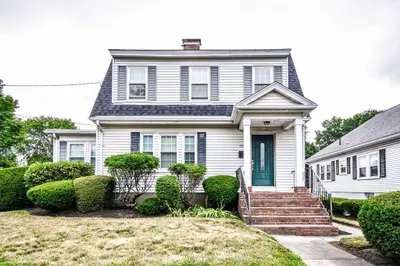 594 Hollis Street 1