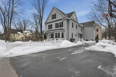 5 Reynolds Avenue 1