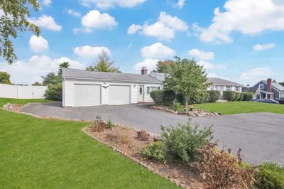 1066 Amostown Rd 1