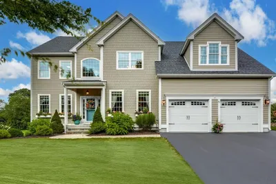 81 Magill Dr 1