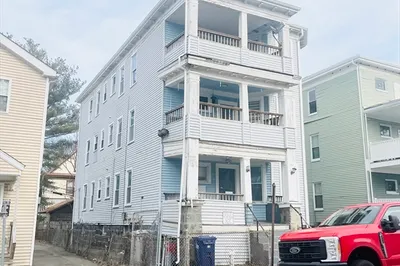 23 Hansborough St 1
