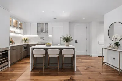 300 Pier 4 Blvd #3B