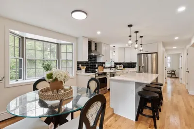 368 Hill Rd 1