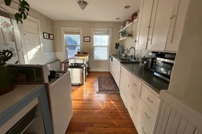 21 Pearson Ave #3
