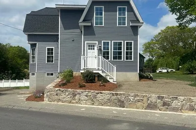182 Russ St 1