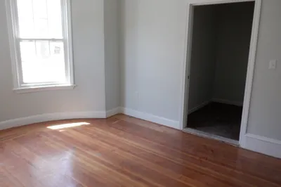 1125 Hyde Park #3