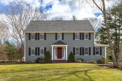 18 Greystone Way 1