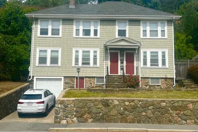 584 Humphrey Street #1 1
