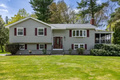 16 Simon Willard Rd 1