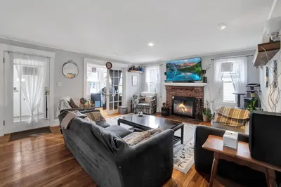 276 Atlantic St #1