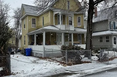 20 Hawthorne St