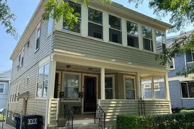 32 Hamilton Rd #1